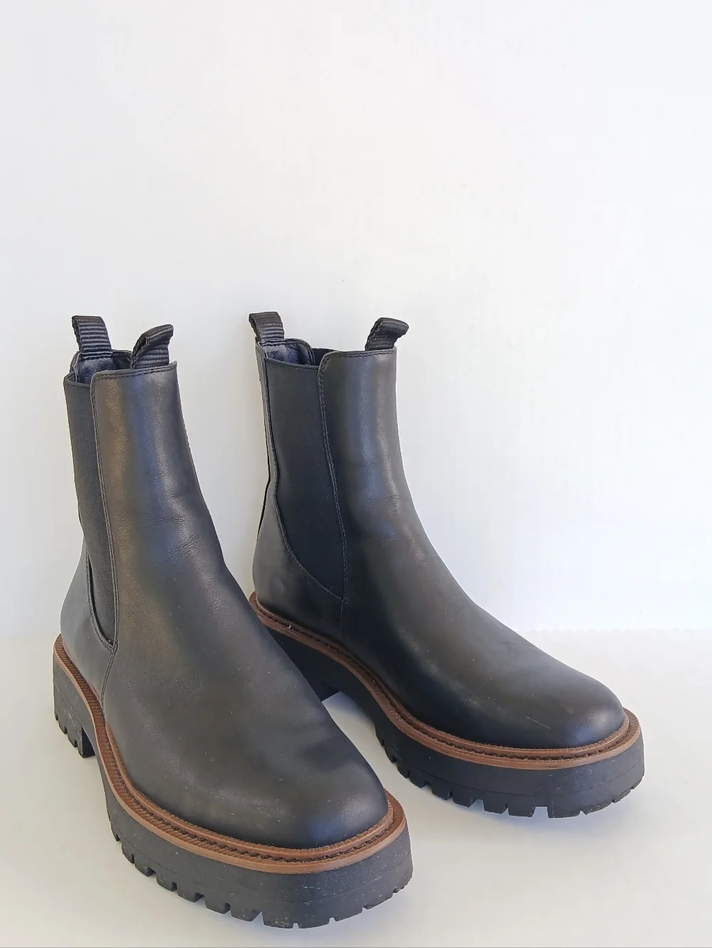 Sam Edelman Laguna Chelsea Leather Boots Size 8.5
